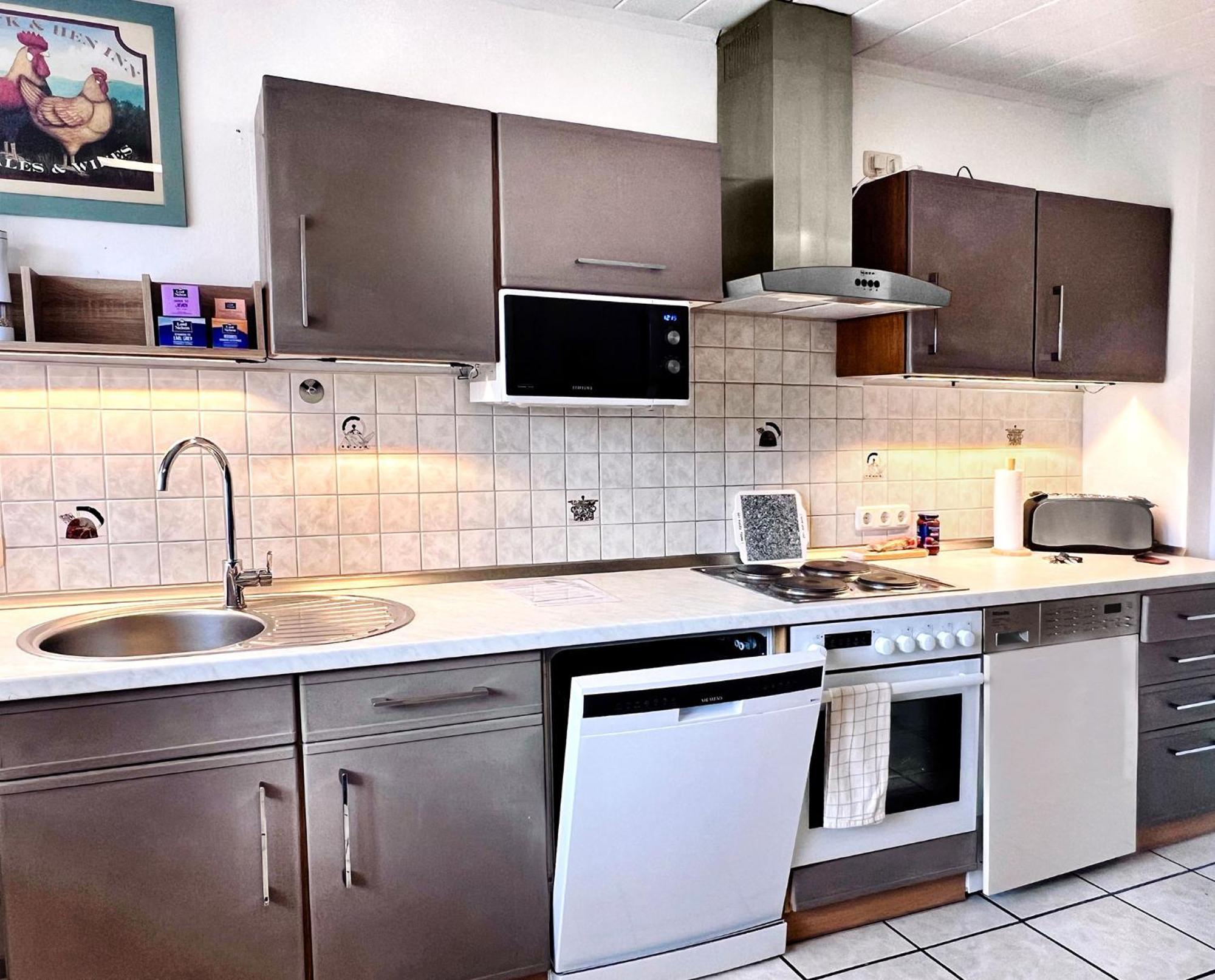 Ferienwohnung Goodtimes Hausen Uber Aar ภายนอก รูปภาพ