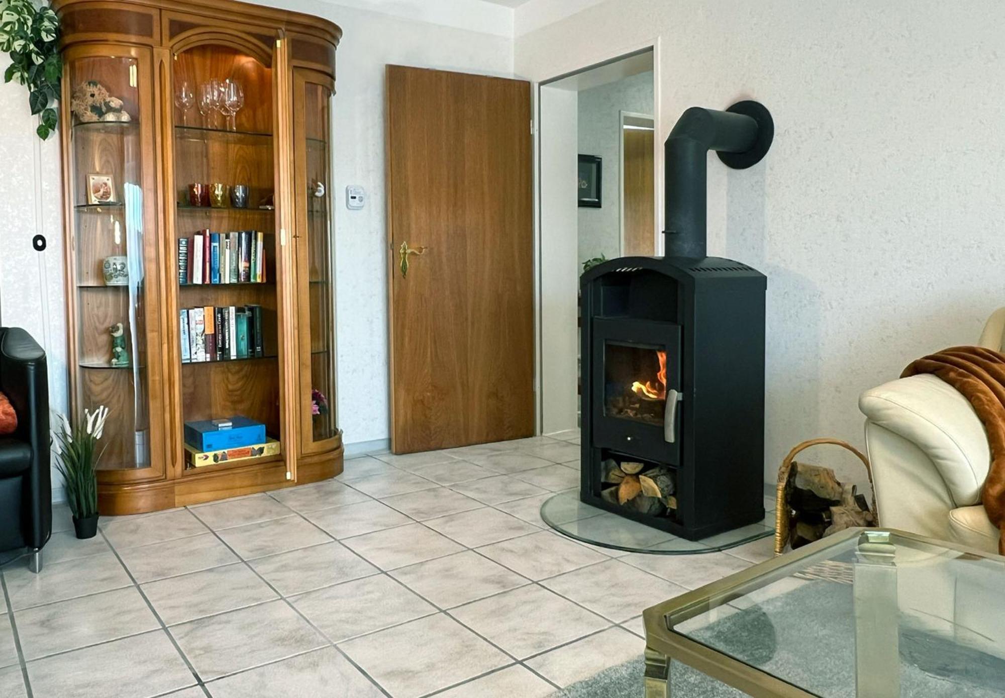Ferienwohnung Goodtimes Hausen Uber Aar ภายนอก รูปภาพ